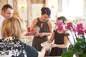 Hochzeit-Ines-Wolfram-Lucy-Schloss-Mirabell-Marmorsaal-Salzburg-_DSC8957-by-FOTO-FLAUSEN
