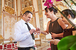Hochzeit-Ines-Wolfram-Lucy-Schloss-Mirabell-Marmorsaal-Salzburg-_DSC8968-by-FOTO-FLAUSEN